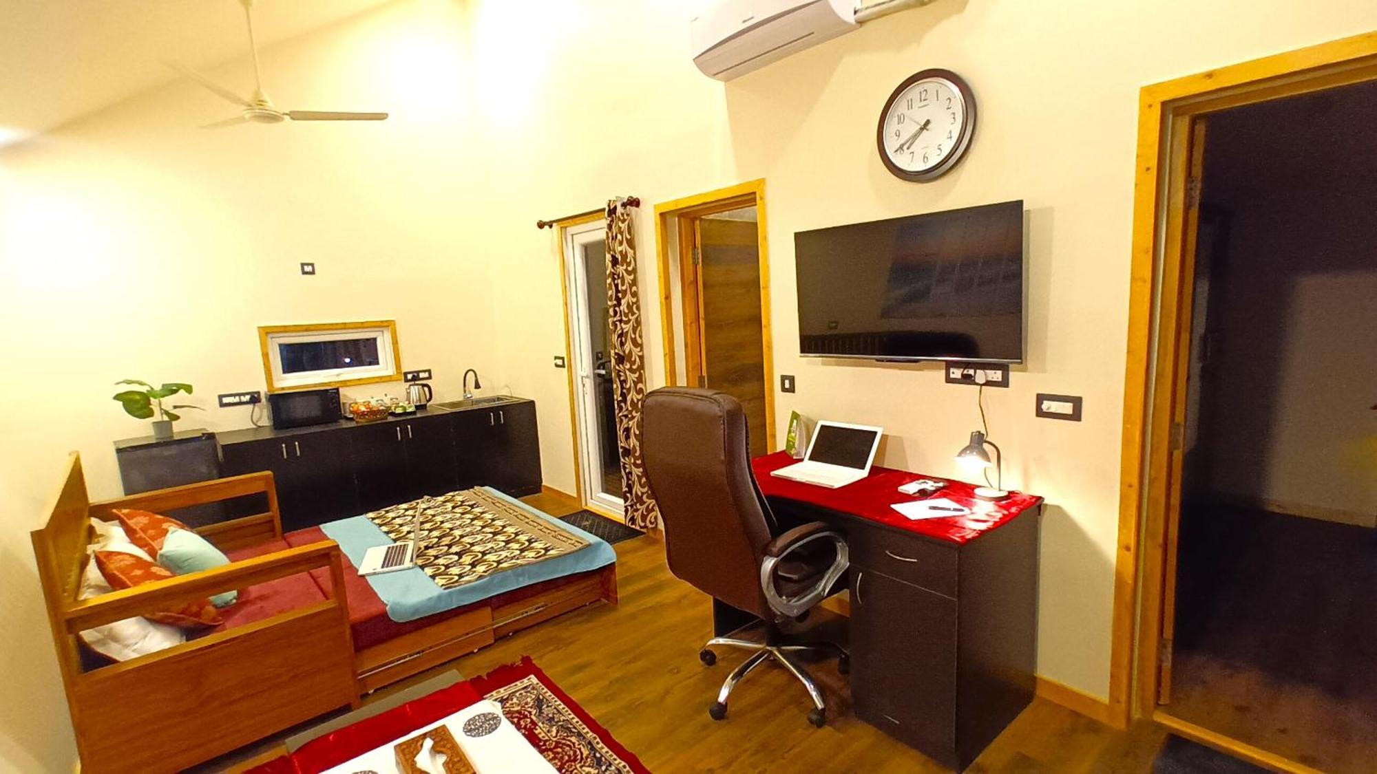 Chan Beach Resort Bahur Экстерьер фото